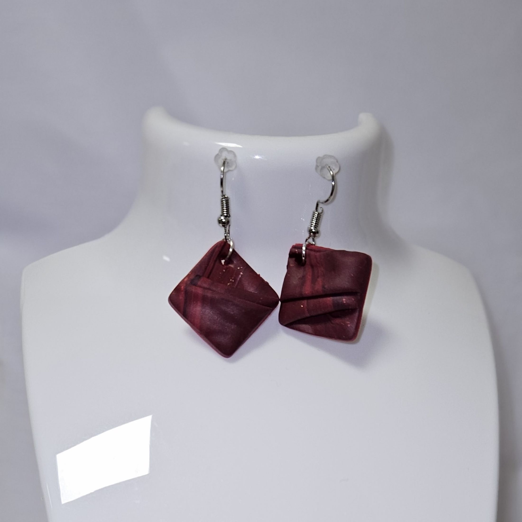 Boucles d'oreilles Dark Red Square Wave