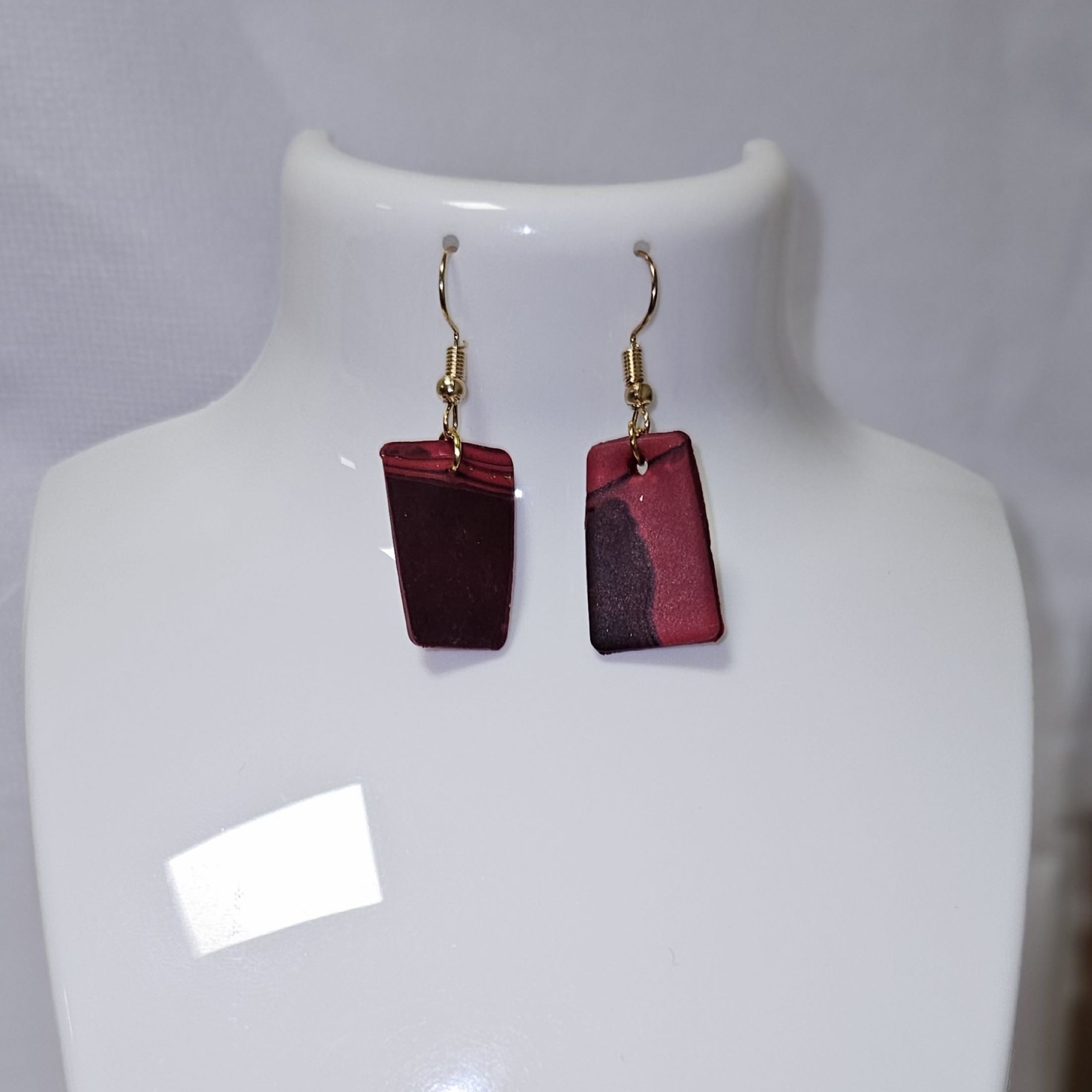 Boucles d'oreilles Dark Red Little