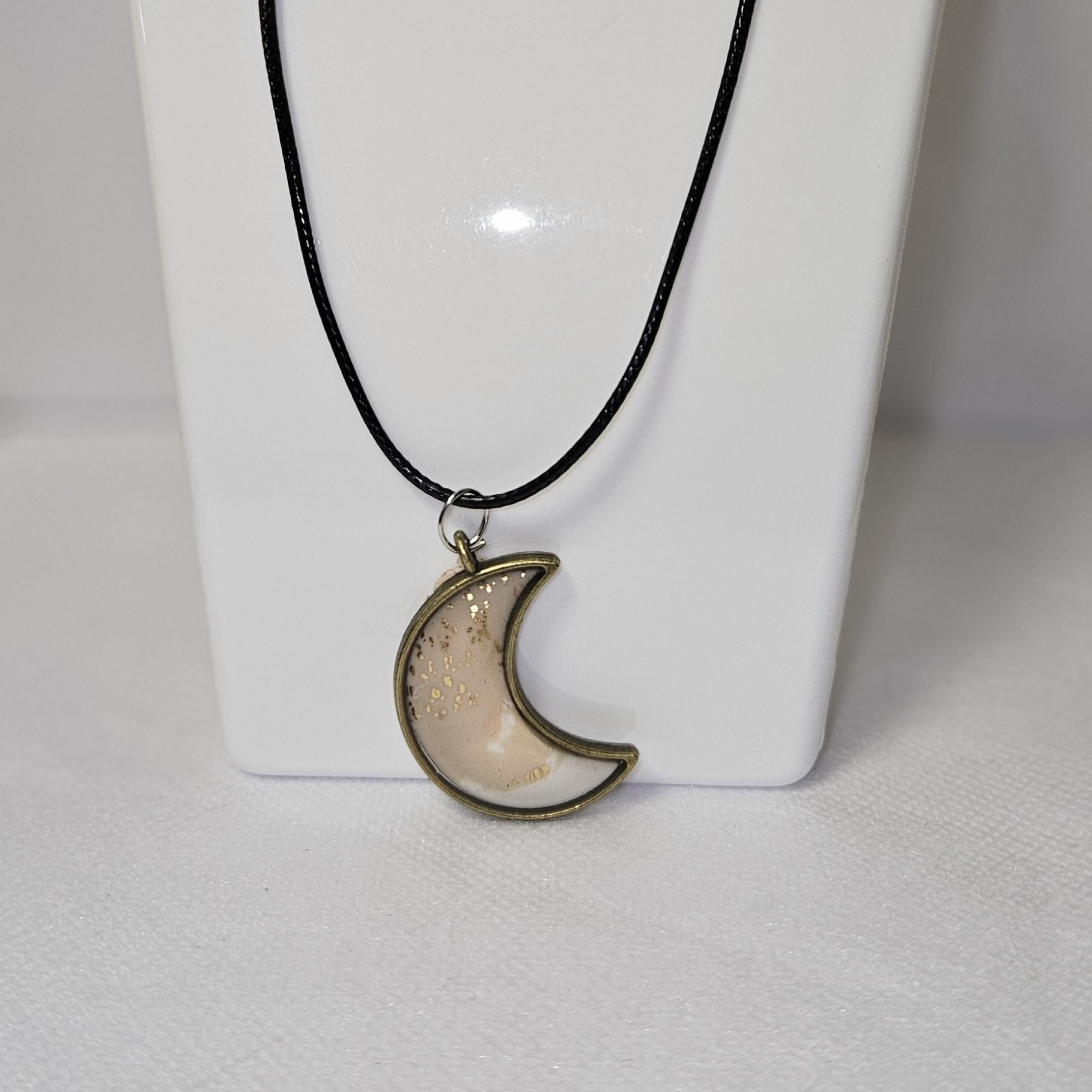 Collier Moon Beige
