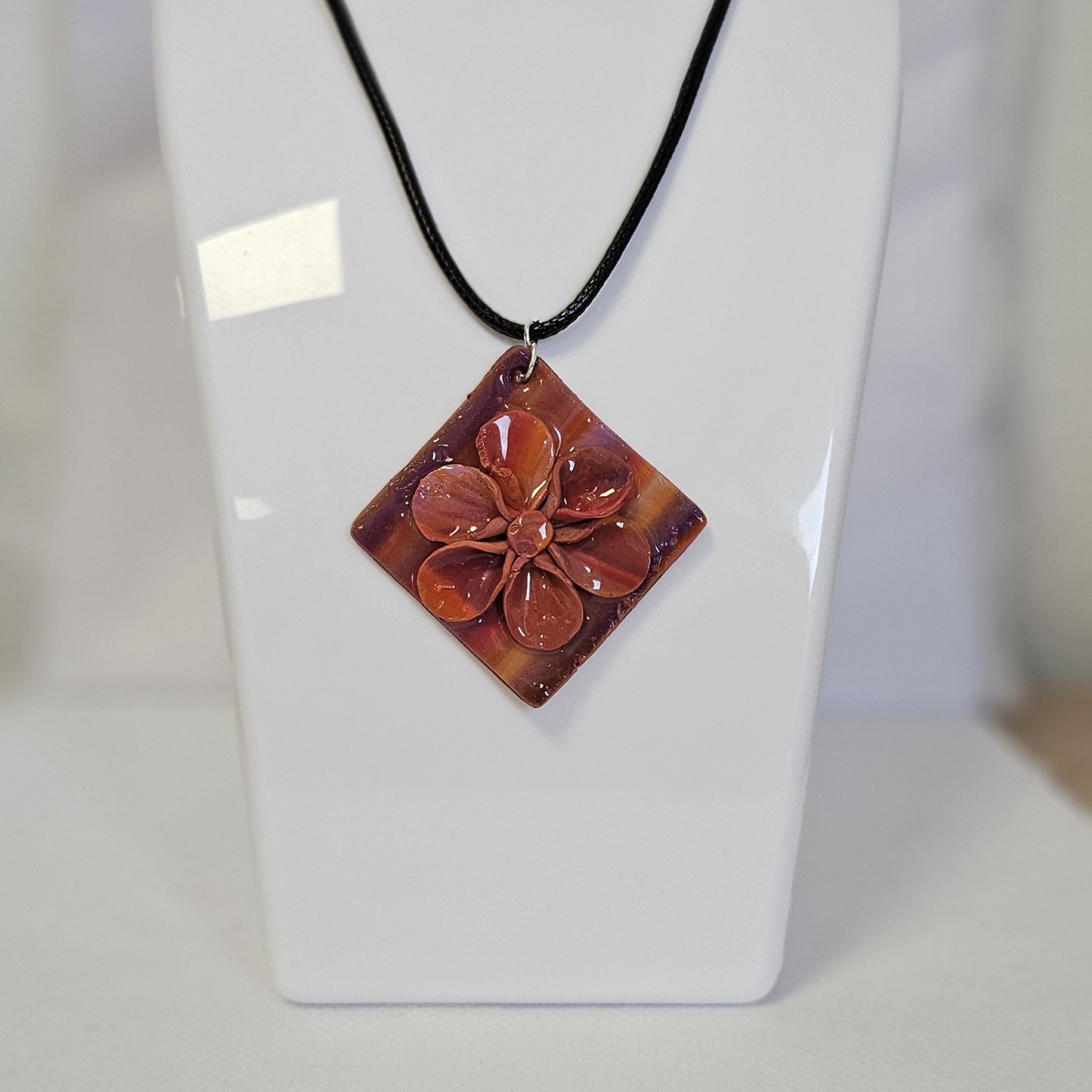 Collier fleur automnal