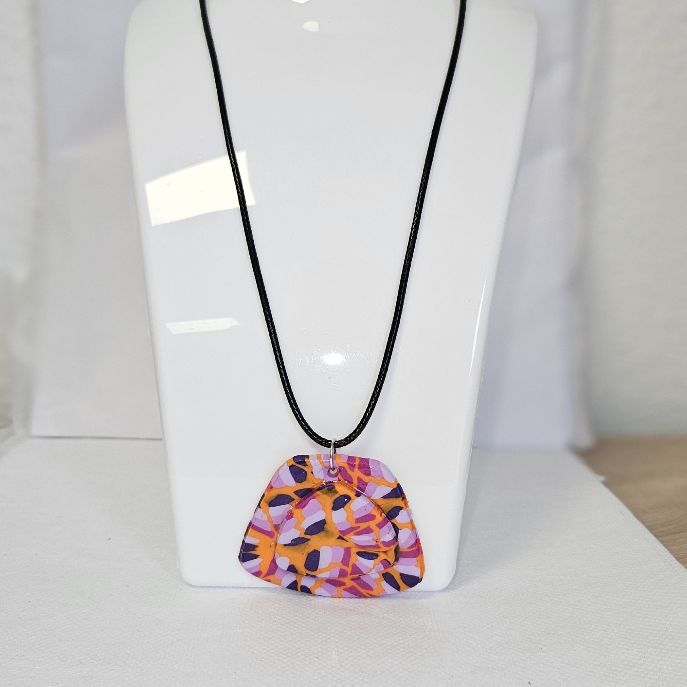 Collier marbrure violet 2 étages