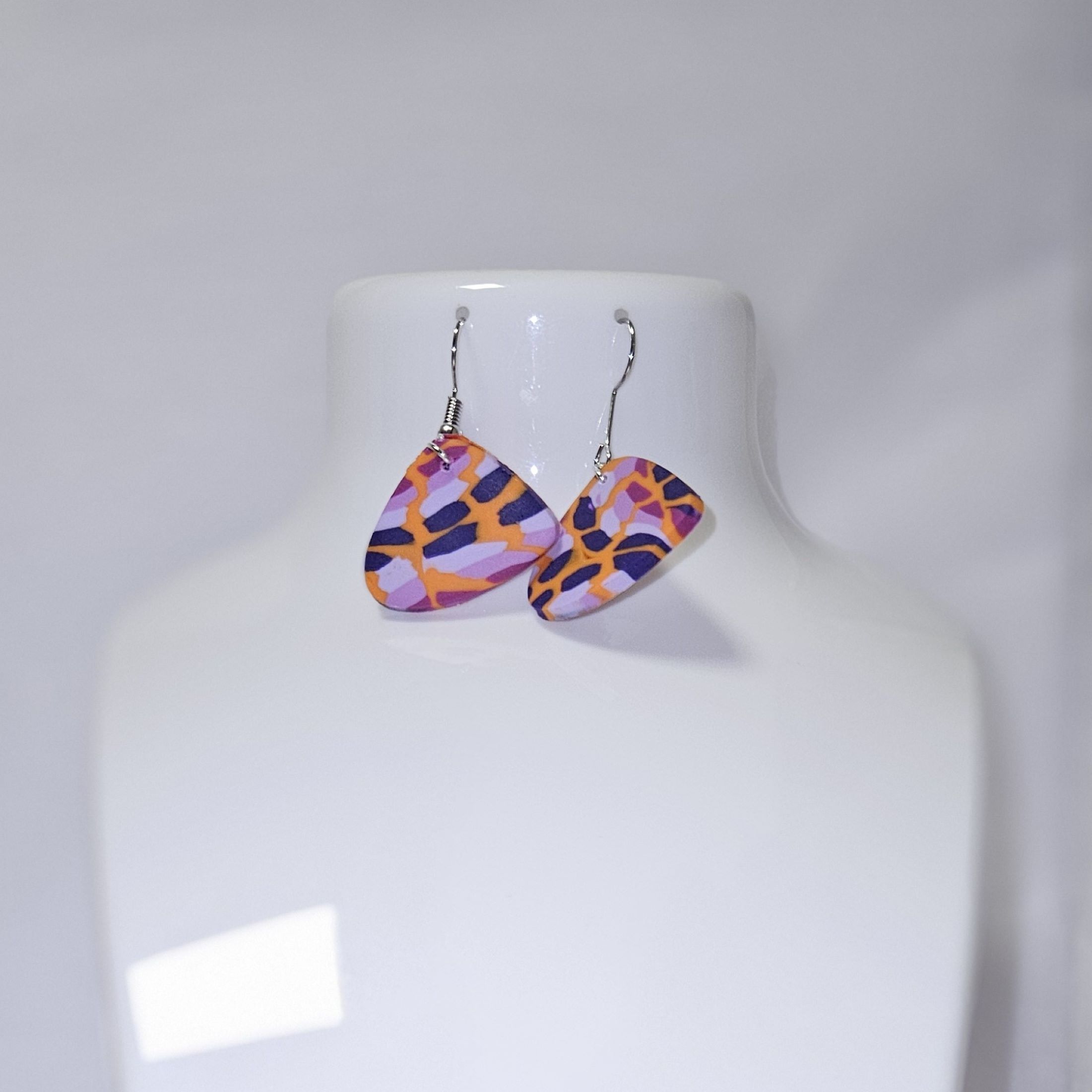 Boucles d'oreilles marbrées violet