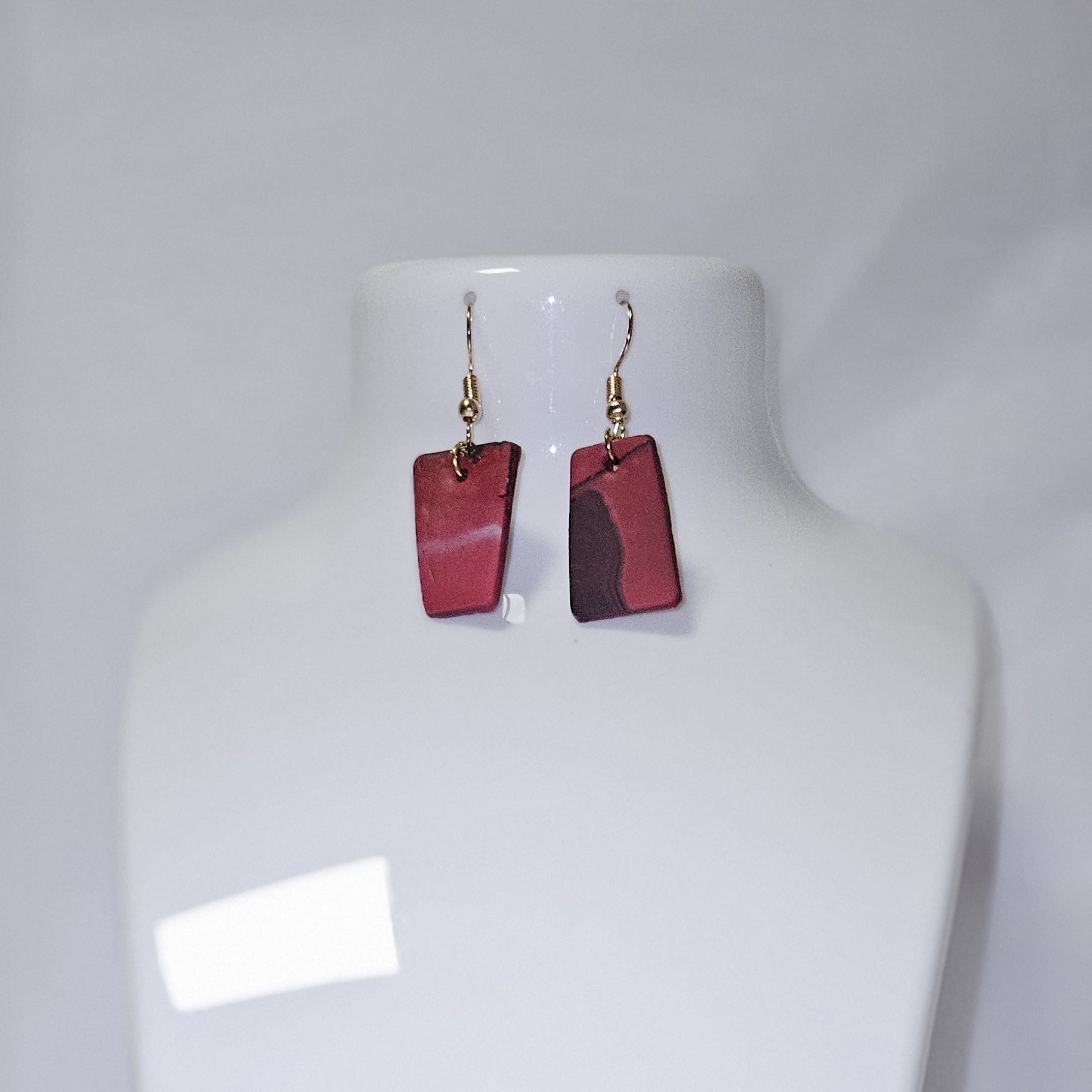 Boucles d'oreilles dark little red