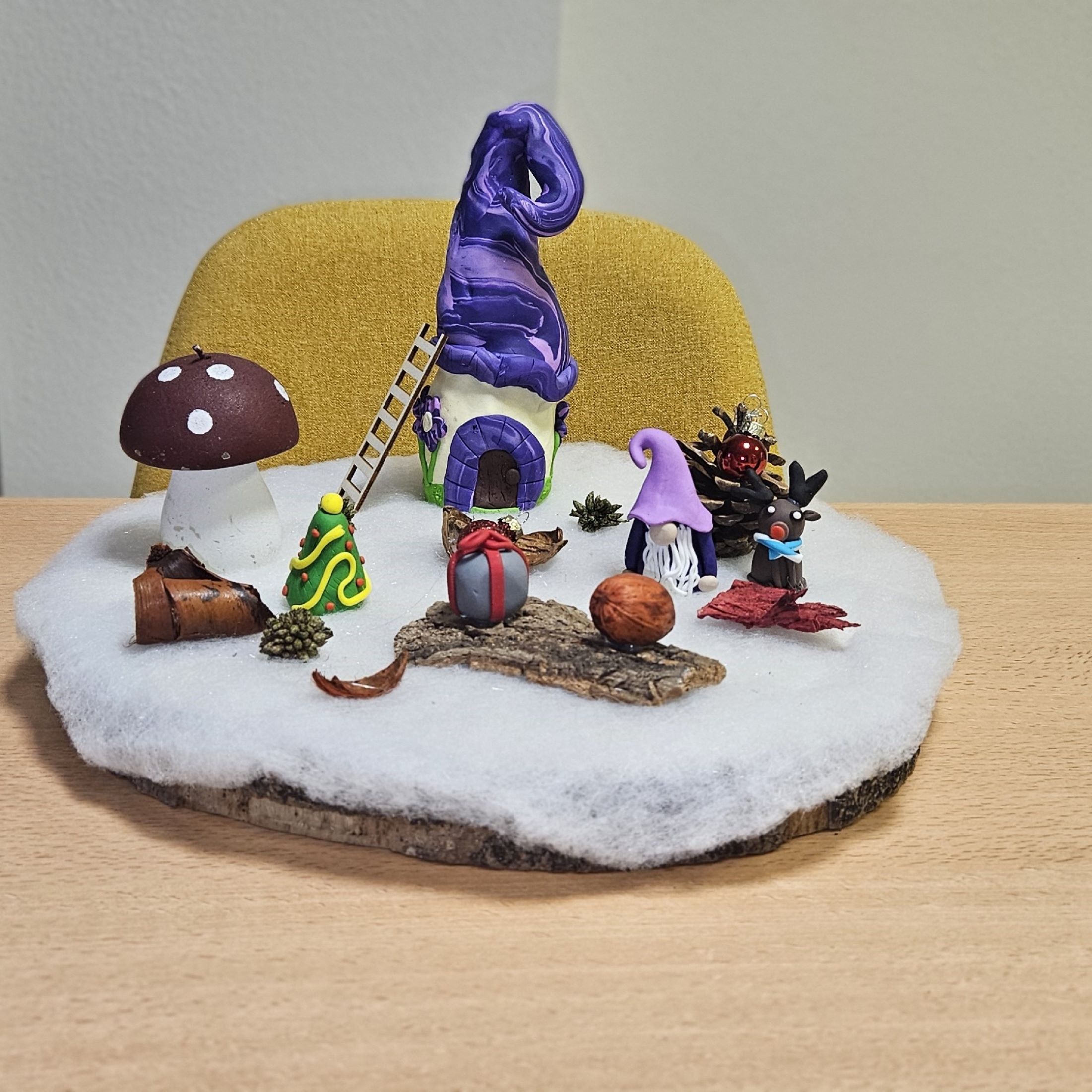 Centre de table maison violette